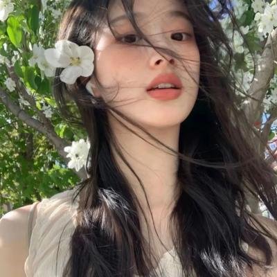 你有金手指，本夫人专治外挂